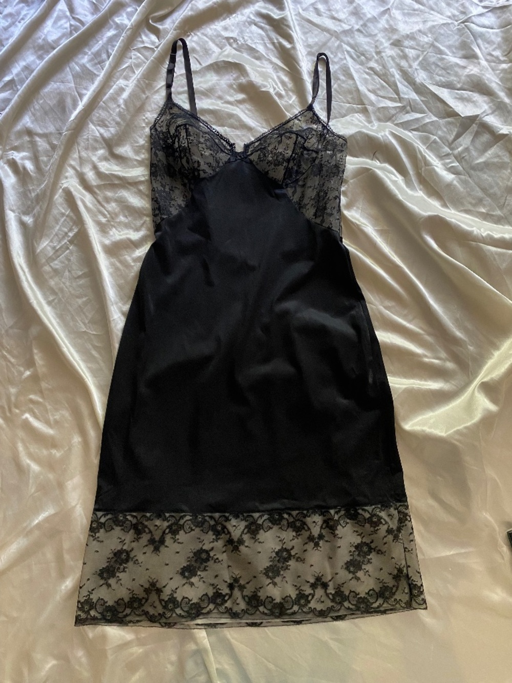 Vintage 1960s Black Lace Half Slip Retro Mid Century Sexy Size Small